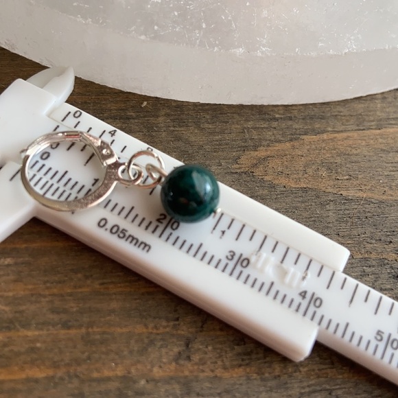 Alquimia Silver and Green Earrings - Picture 2 of 2